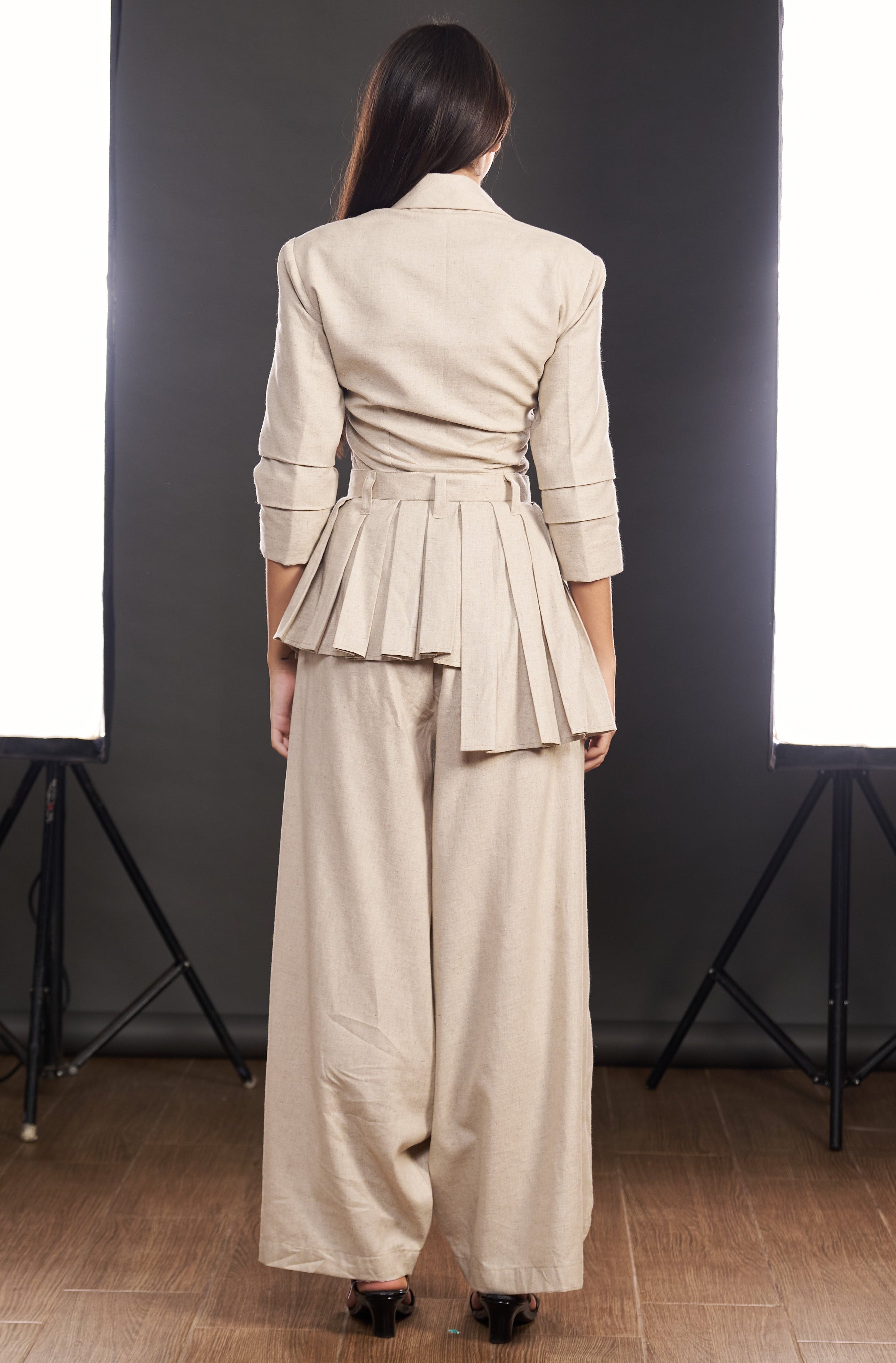 Sand Pleated Linen Pants