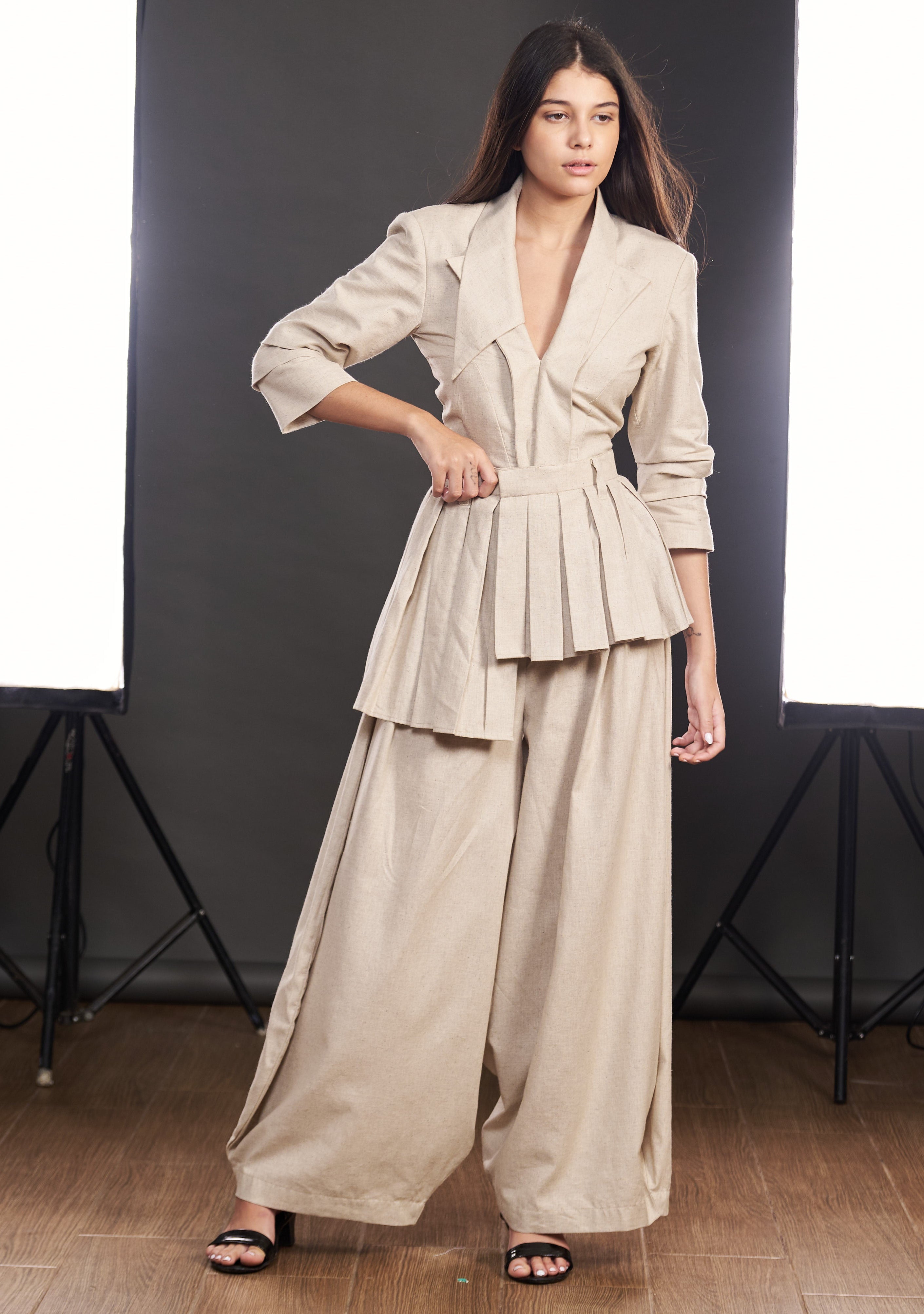 Sand Pleated Linen Pants