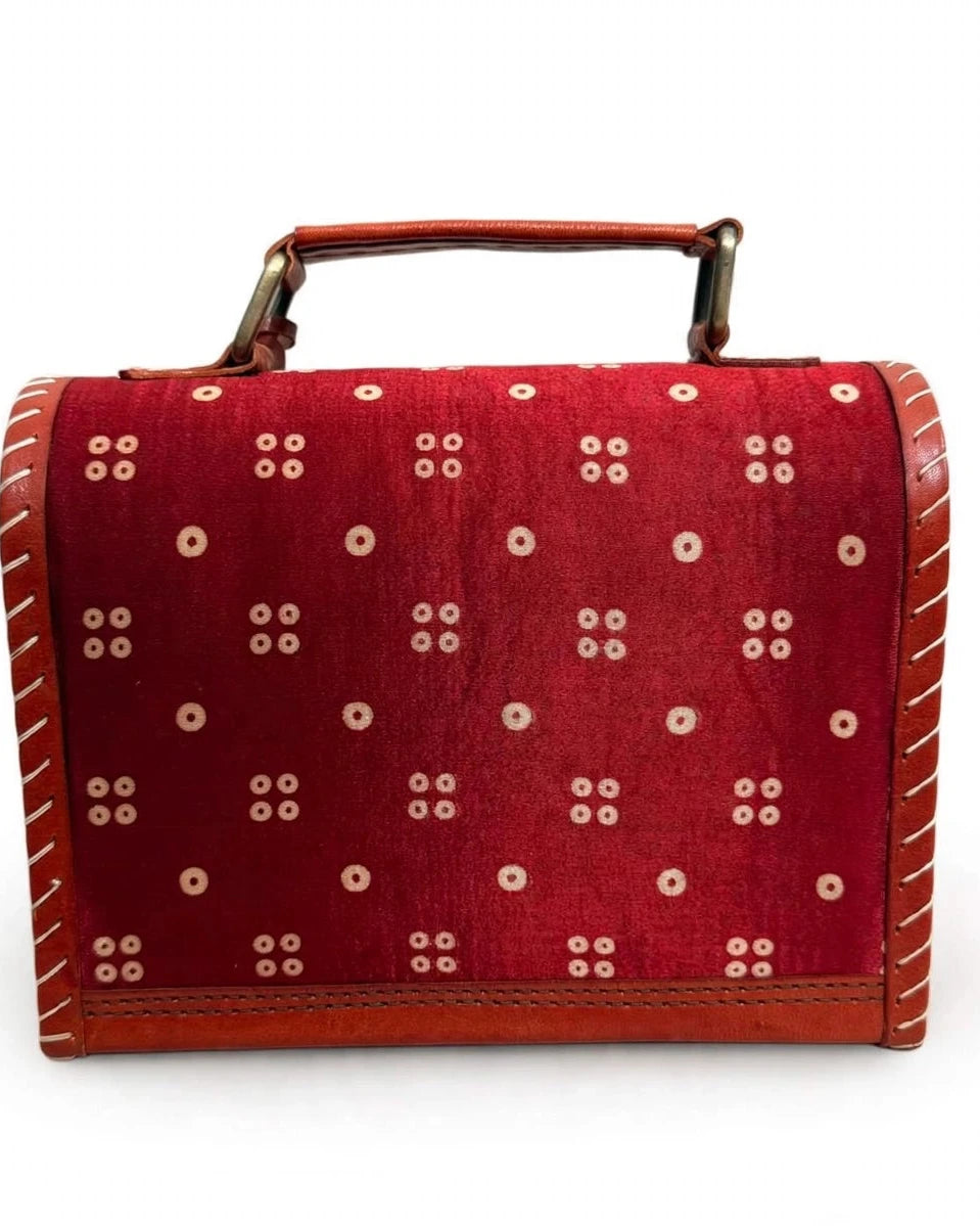 Maroon Bandhej Sling