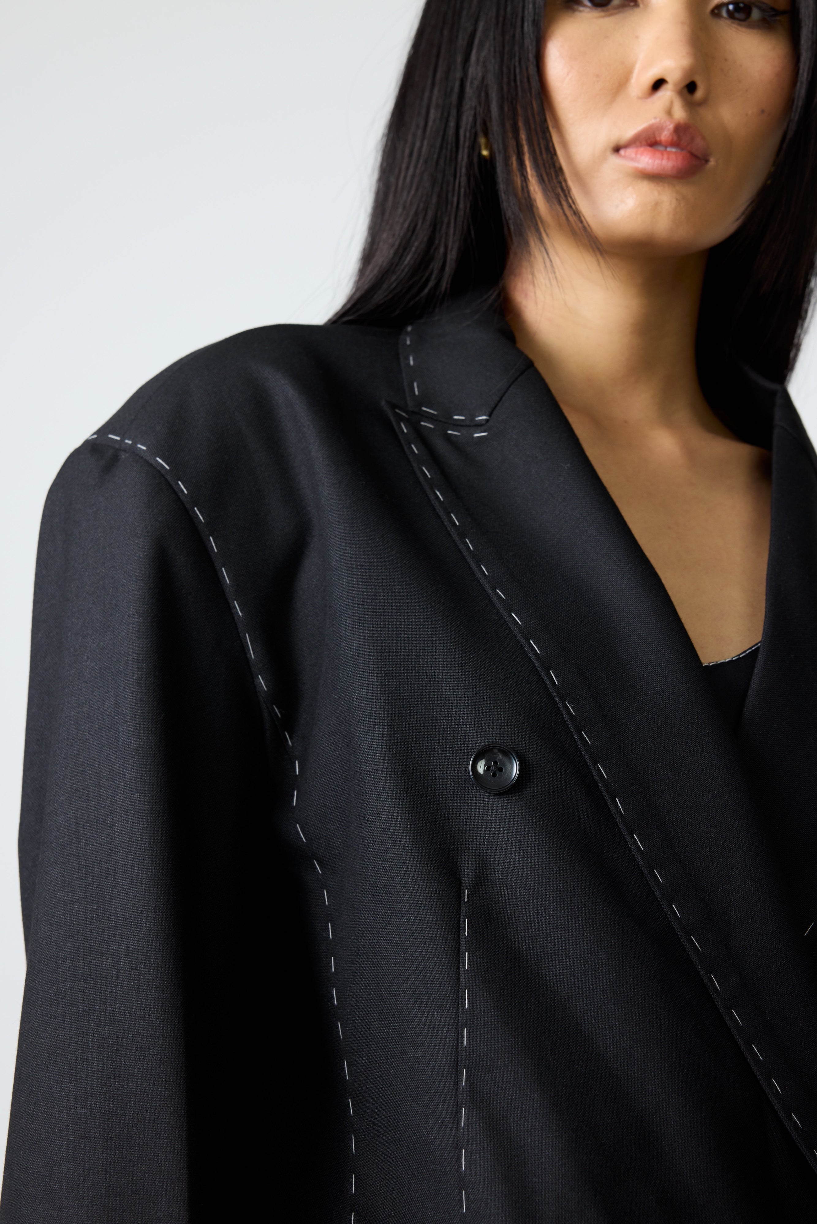 Erryn Black Blazer