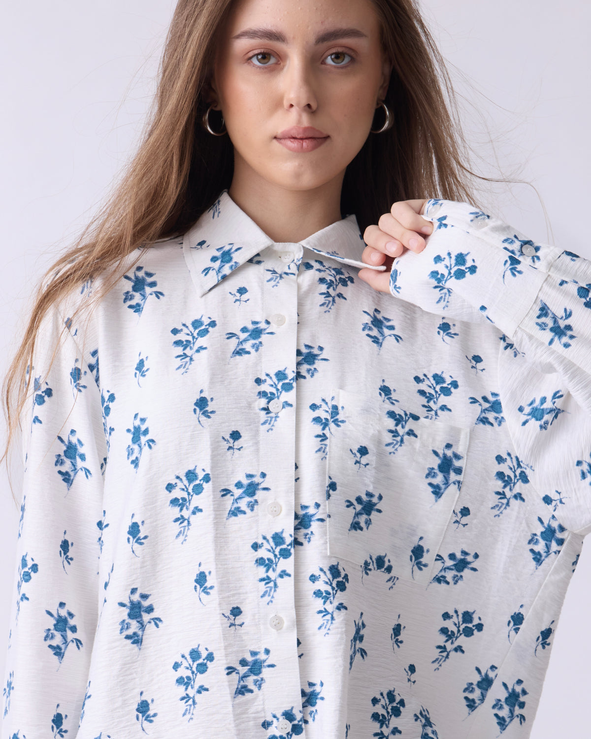 AZURE FLORAL BARREL PANT