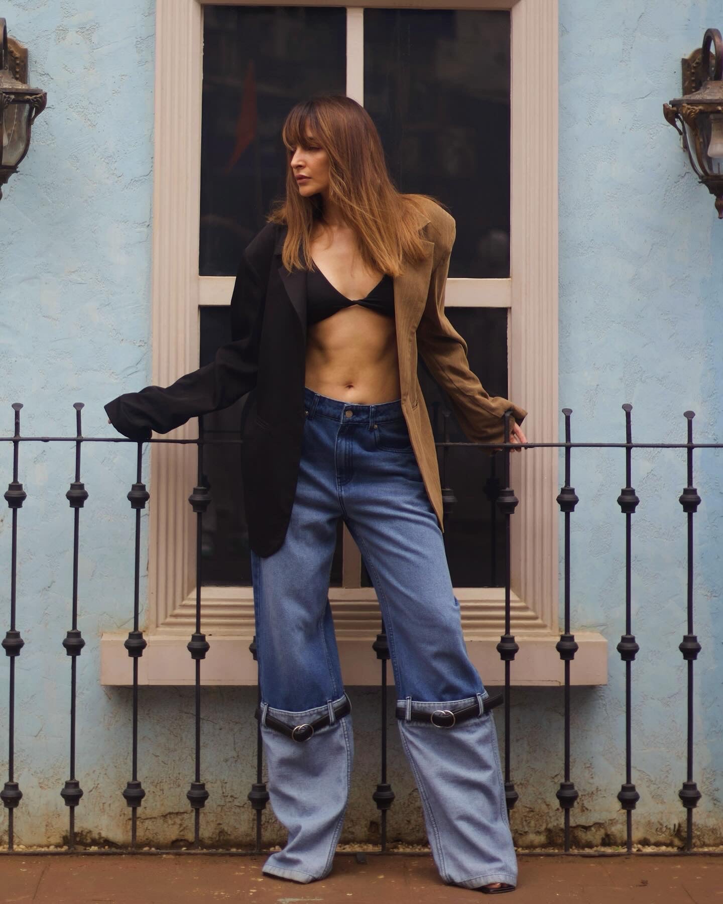 Loren denim jeans with a slim fit and modern design