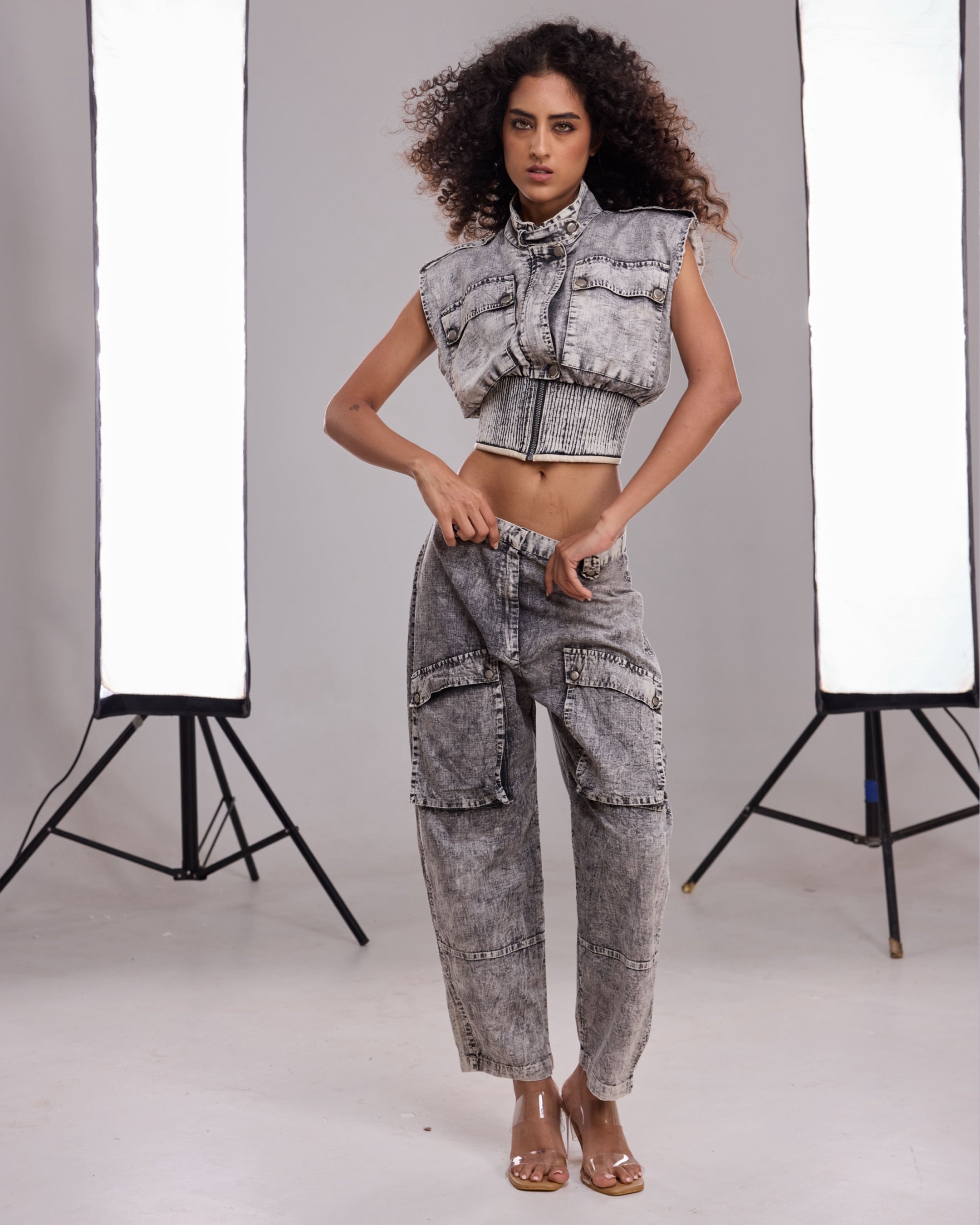 Leo Aura (distressed) Vest