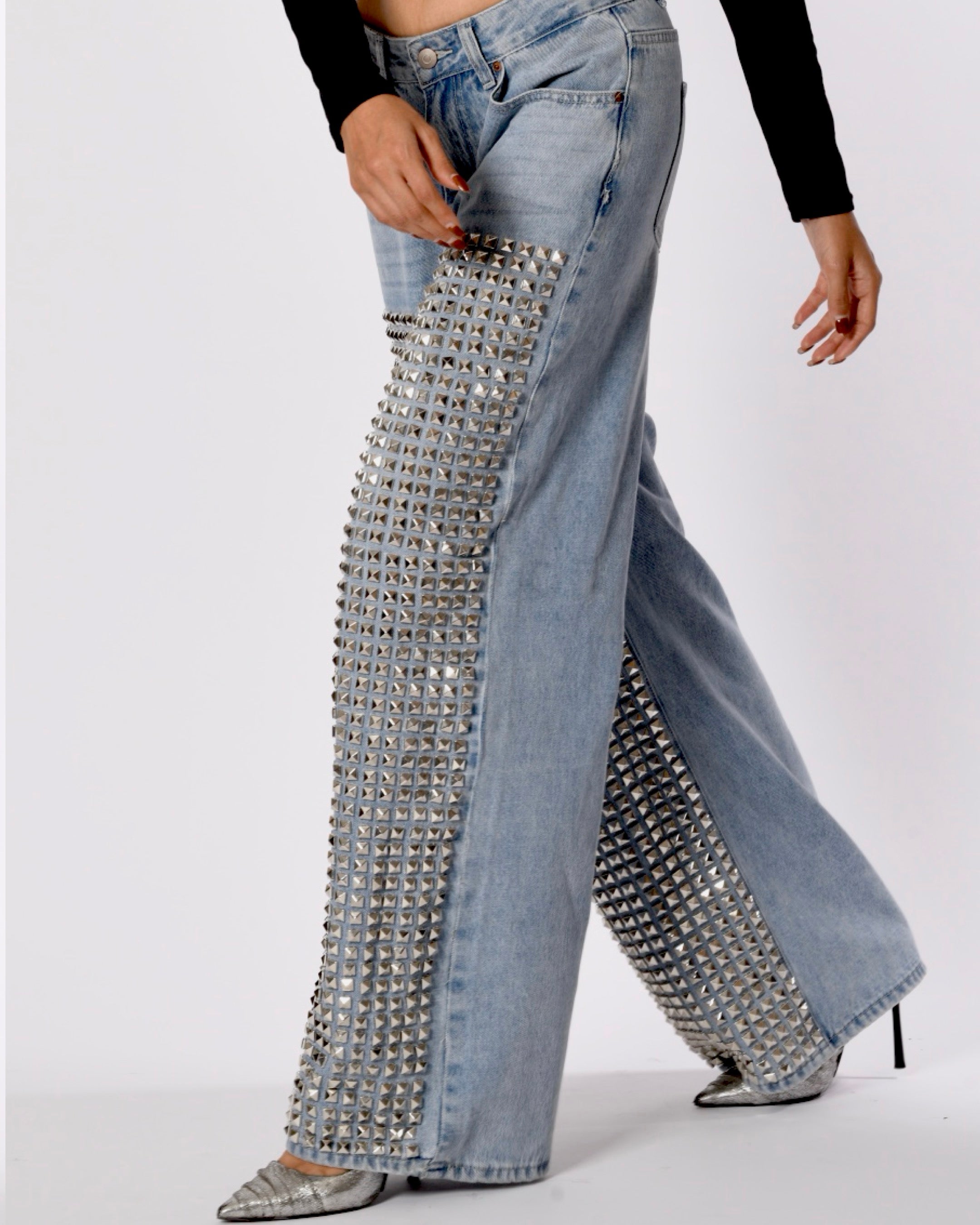 Boyfriend Studded Jeans