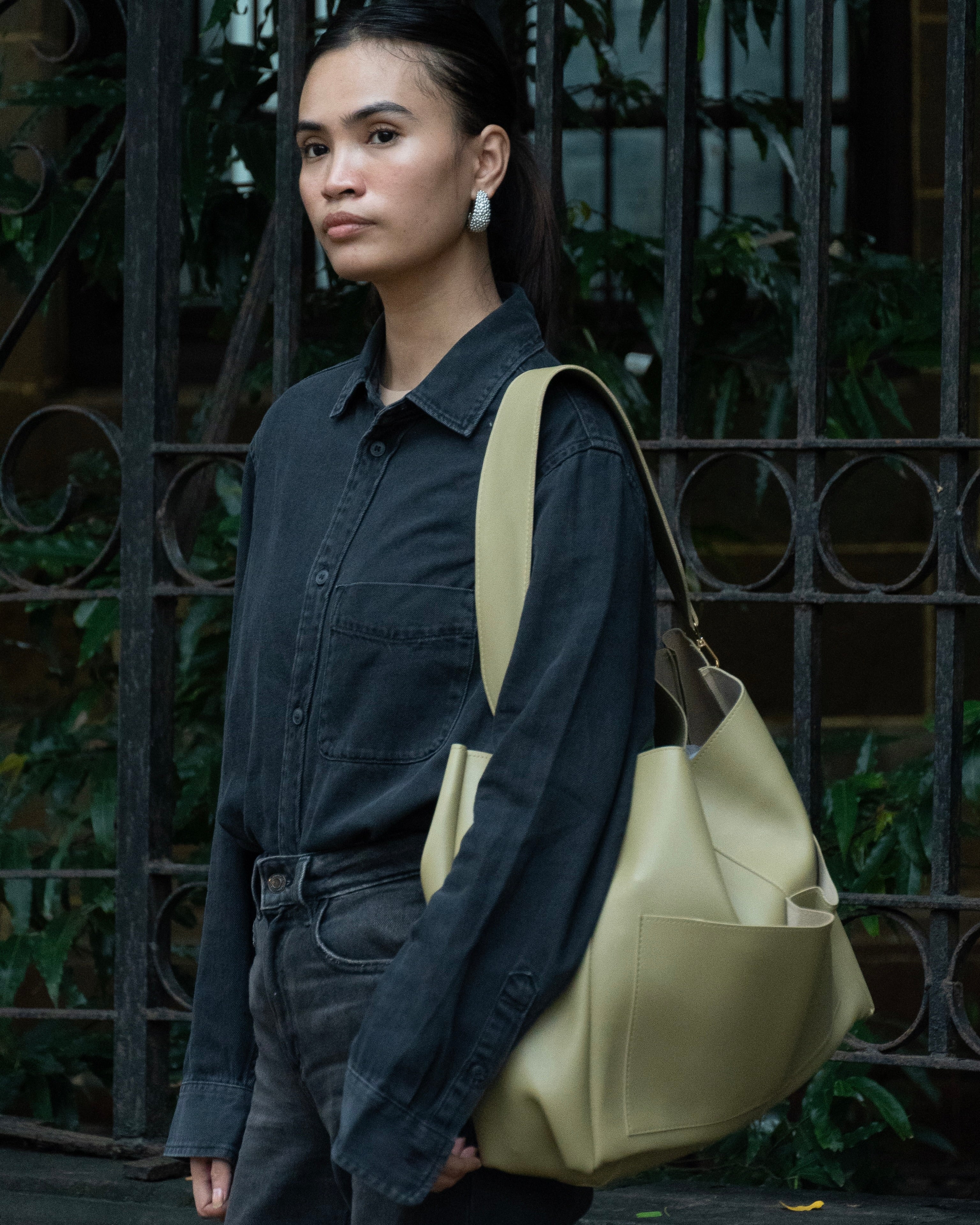 Pocket Tote