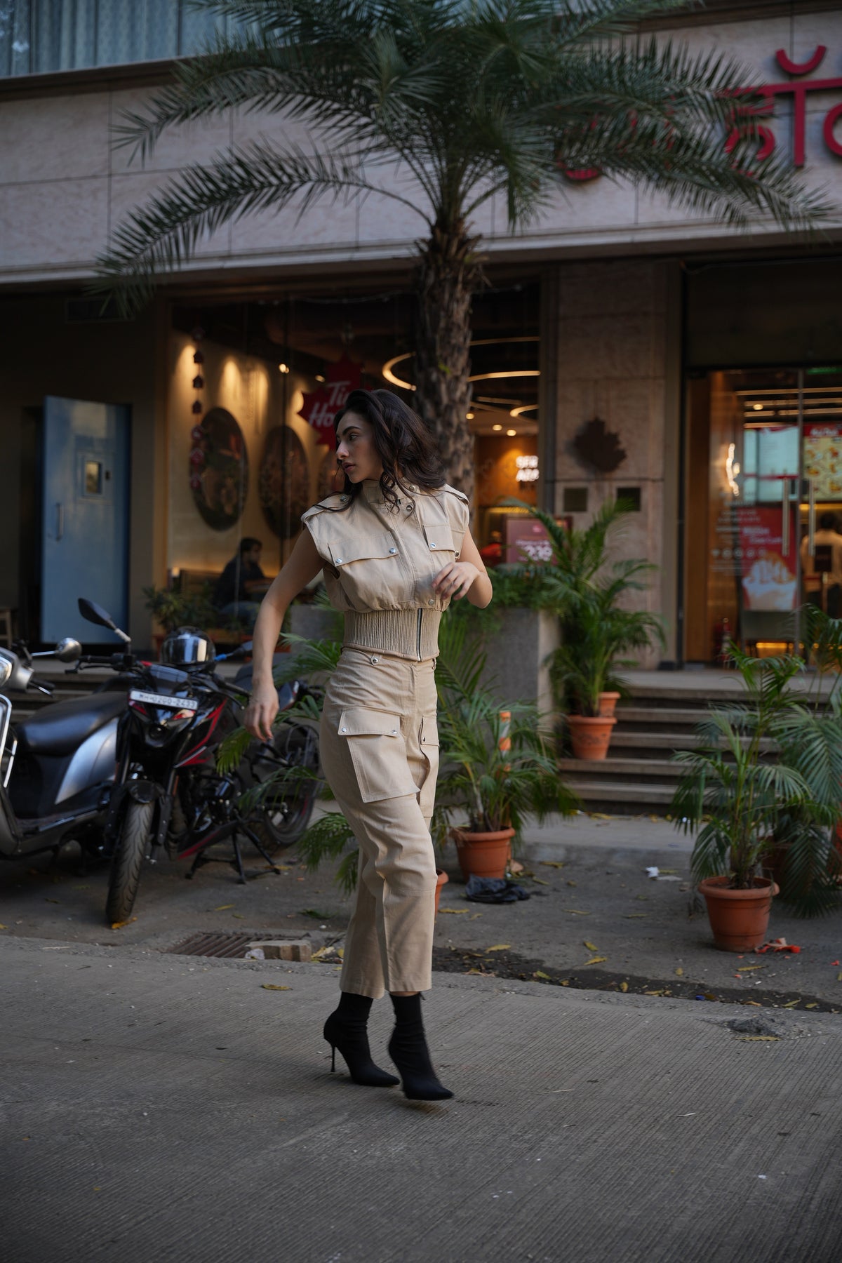 Leo Aura Trousers