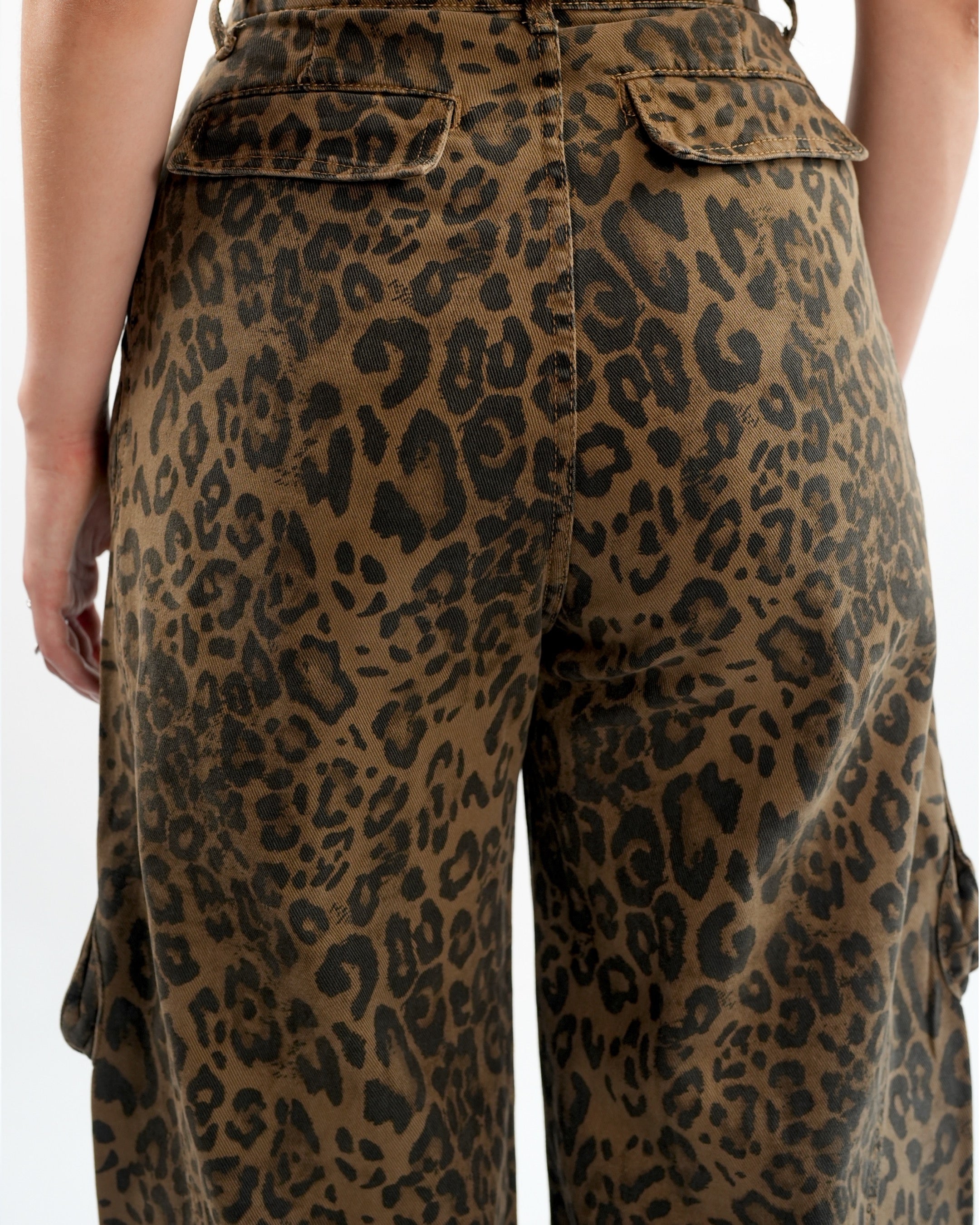 Leopard Cargo