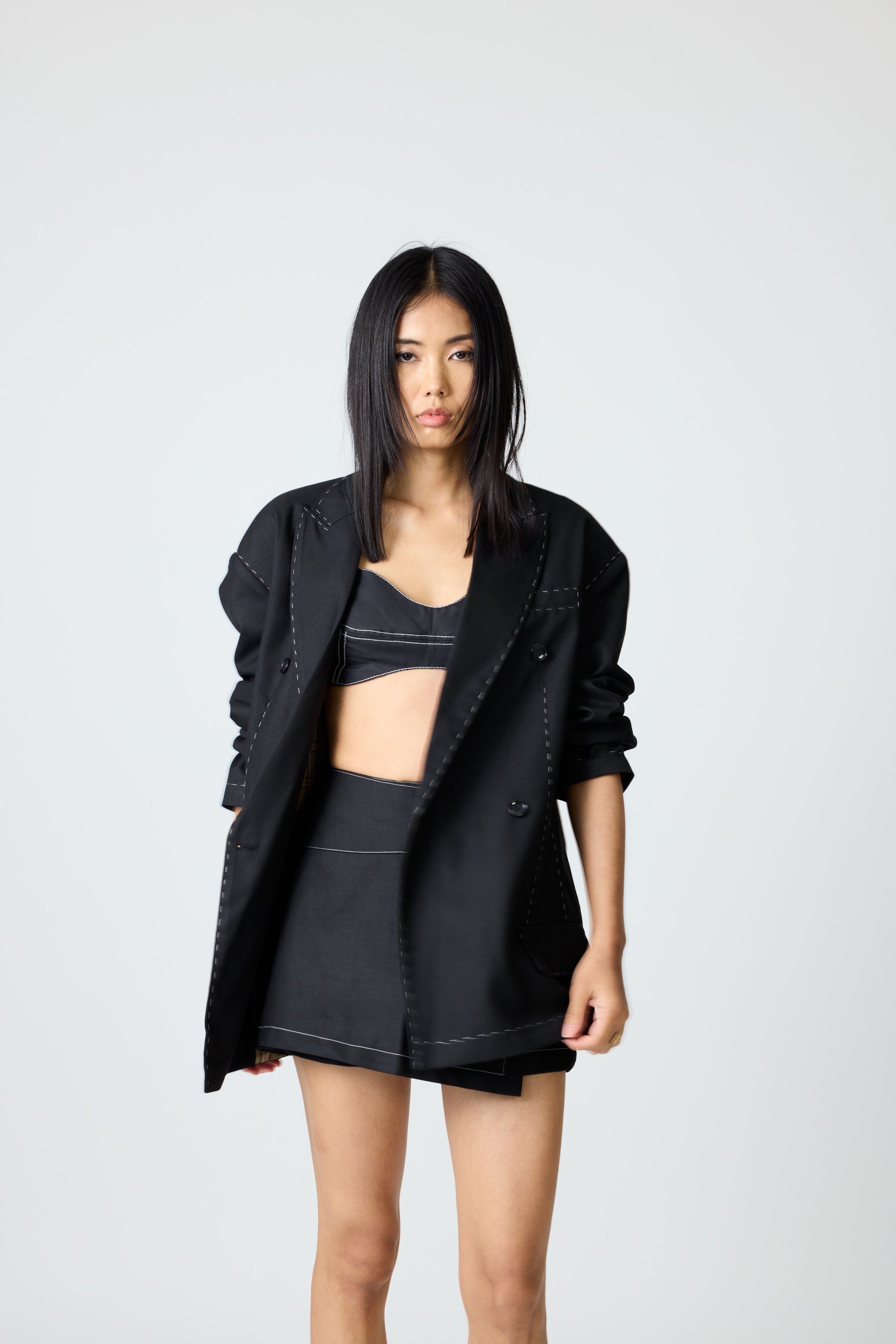 Erryn Black Blazer