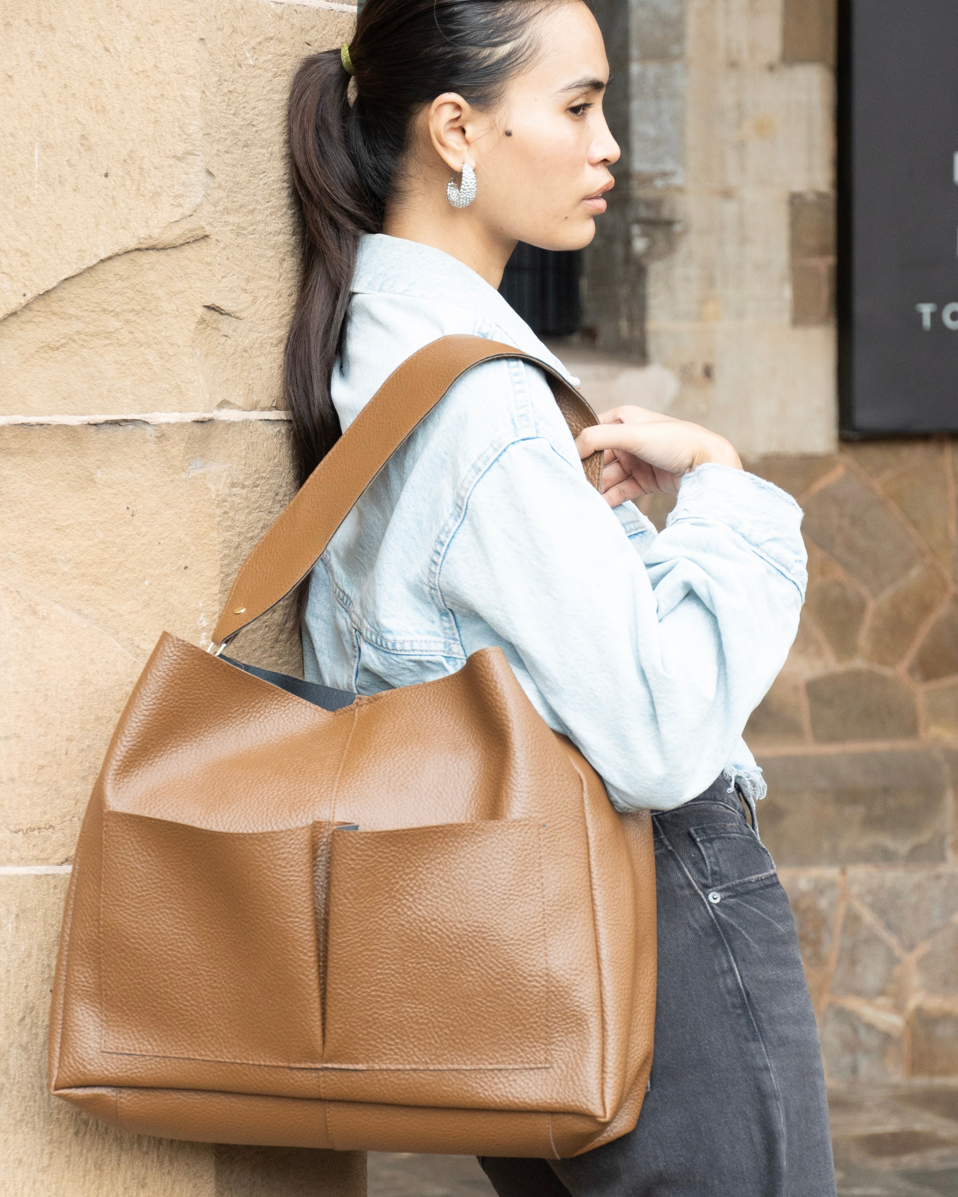 Pocket Tote