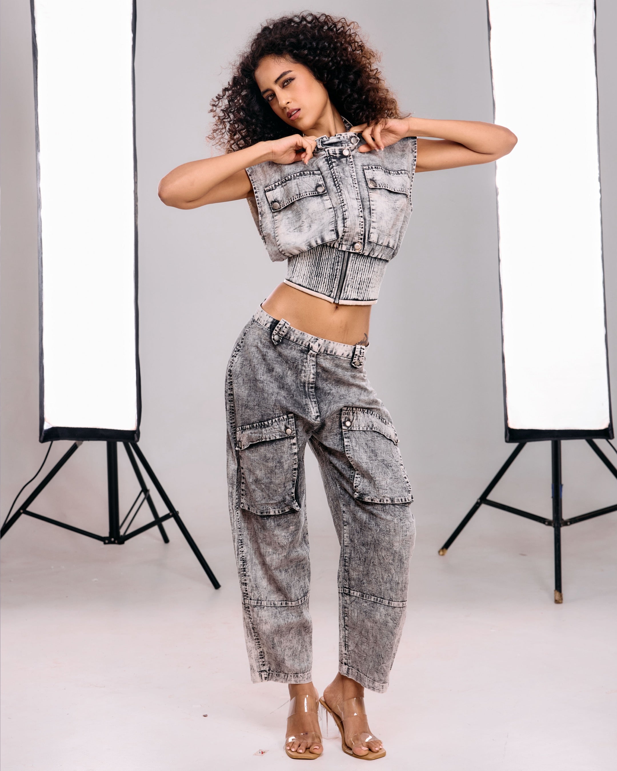 Leo Aura (distressed) Vest