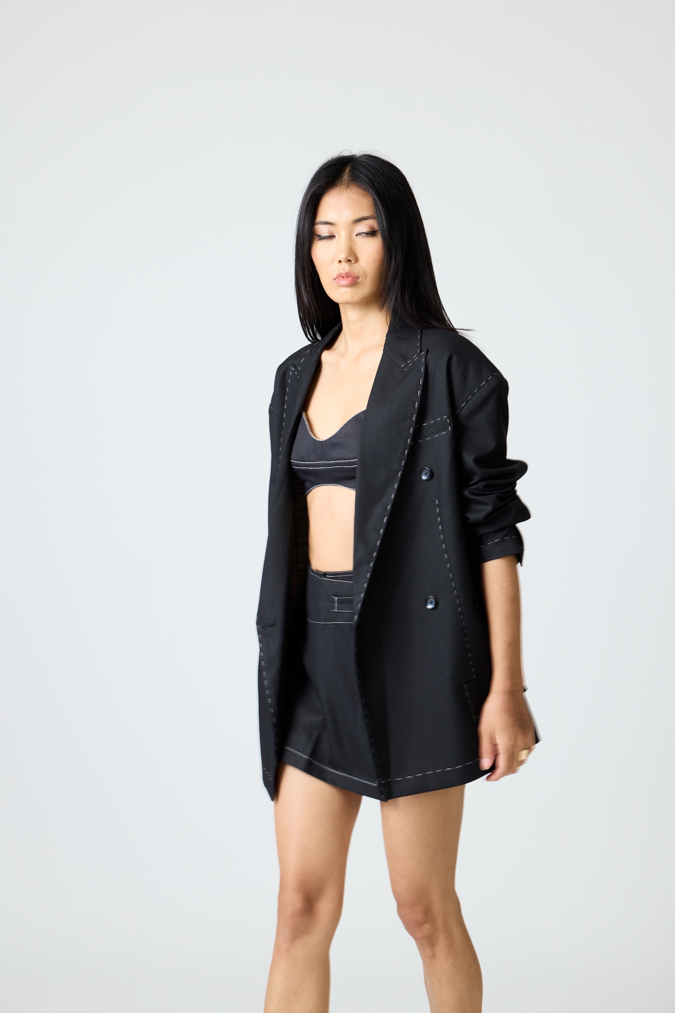 Erryn Black Blazer
