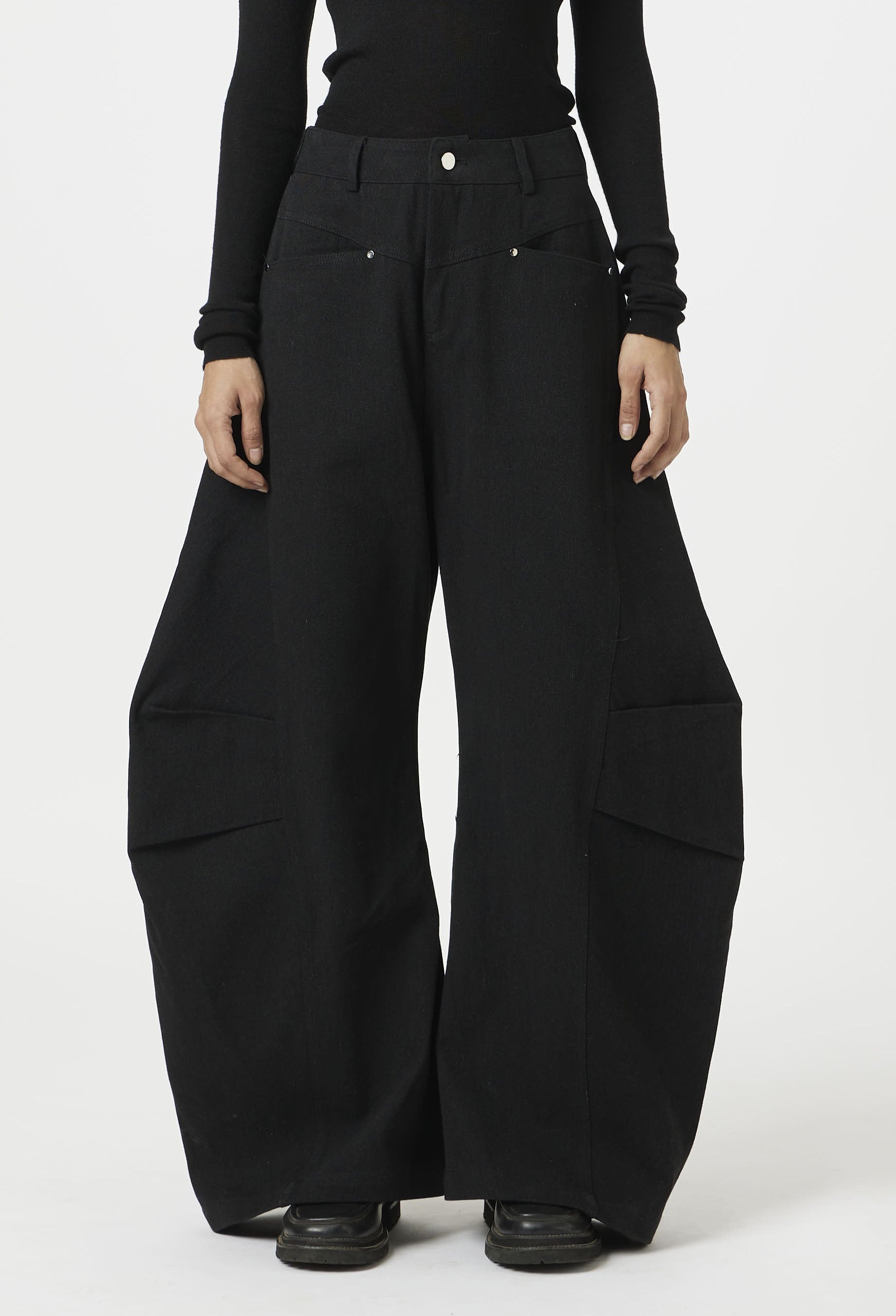 Black Full Orbit Pants