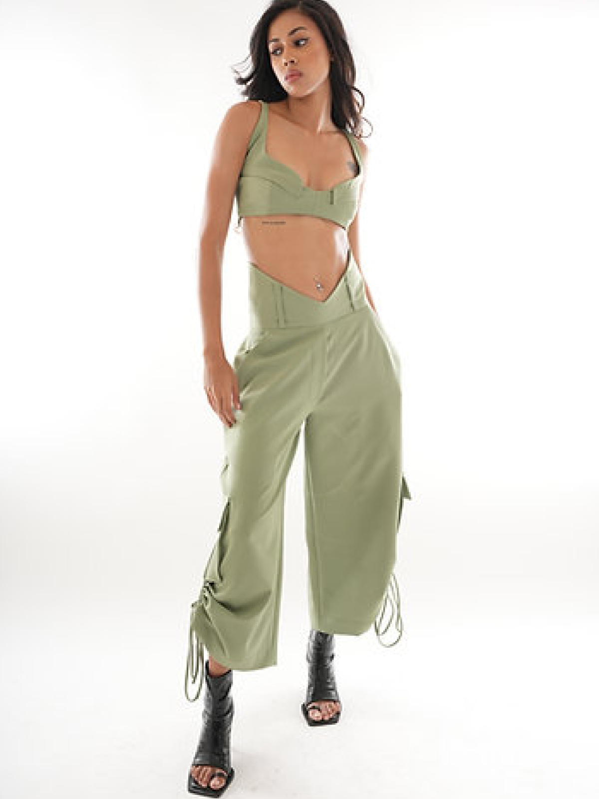 Julia Crop